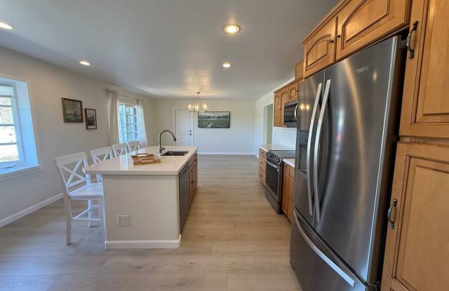 Remodeled - 3 bed, 2 bath single story home in Thousand Oaks - 3204 Camino Calandria, Thousand Oaks, CA 91360