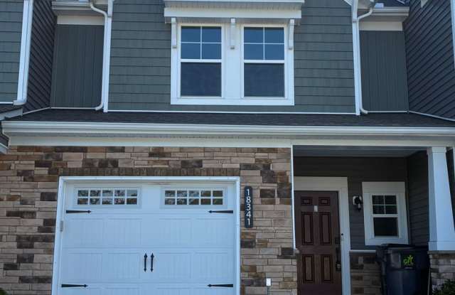 4 Bedroom, 3.5 Bathroom in Magnolia Green - 18341 Palisades Court, Chesterfield County, VA 23120