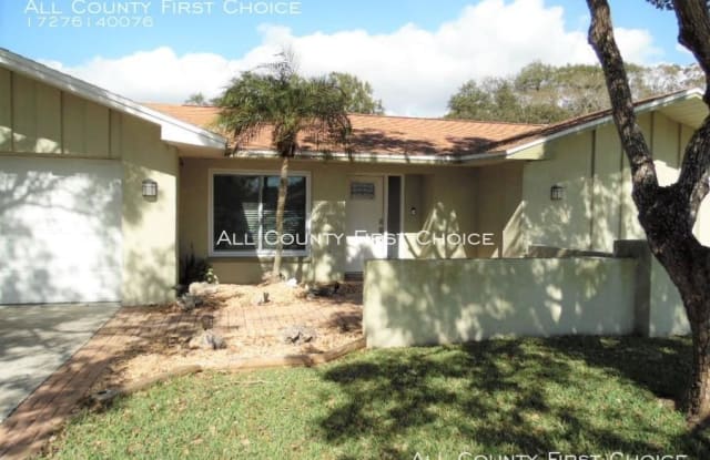 3062 Oak Hill Rd - 3062 Oak Hill Road, Clearwater, FL 33759