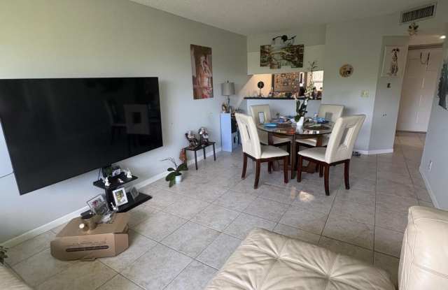 10107 TWIN LAKES Drive Gallery 4