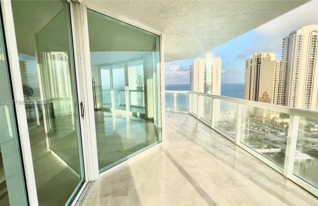16400 Collins Ave photos photos