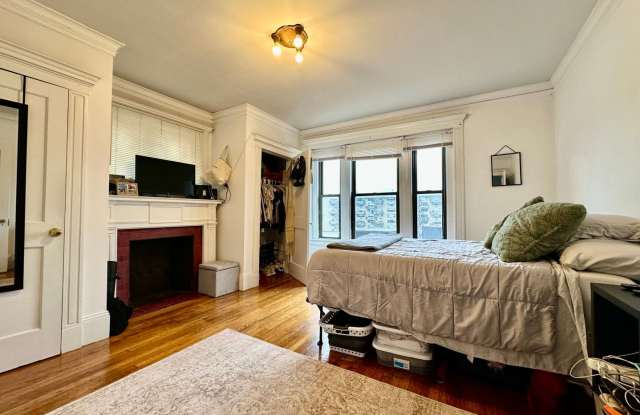 Beautiful Fenway 3 bed..... photos photos