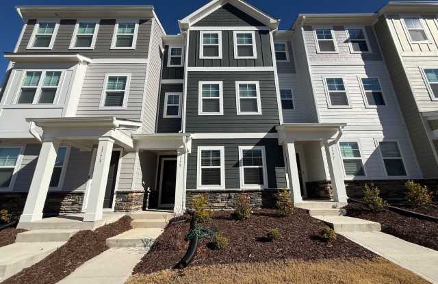 Gorgeous 3BD, 3.5BA Apex Townhome with 1-Car Garage in an HOA Community photos photos