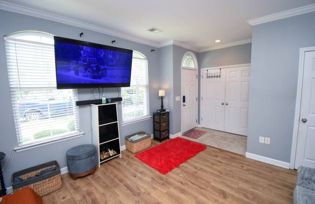 3564 Alexandria Avenue - 1 Gallery 4