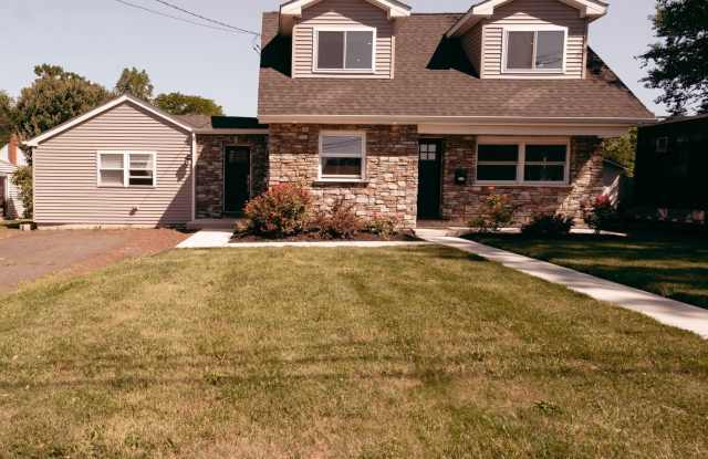42 GRANDVIEW Drive photos photos 42 GRANDVIEW Drive photos photos