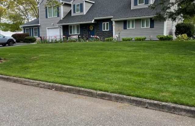 2 Franklin Street (main) - 2 Franklin Street, Coram, NY 11727