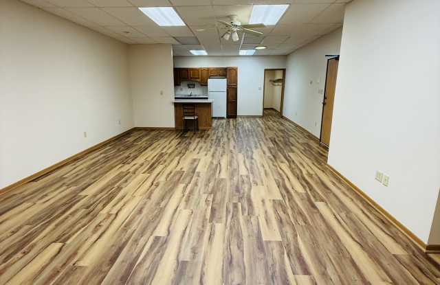 301 West Montgomery Street - A photos photos