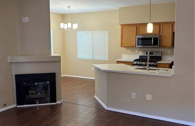 1050 E Cactus Avenue photos photos