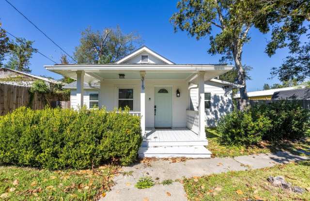 315 W Lawson Street photos photos