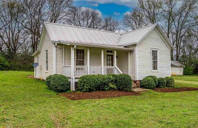 696 North Avenue - 696 North Avenue, Madison, GA 30650