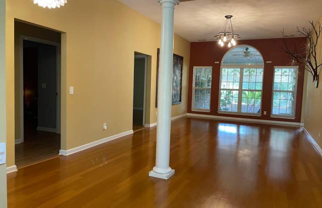 121 Carolina Cherry Ct. Gallery 3