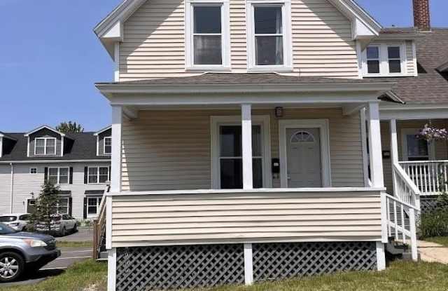 408 Porter Street - 408 Porter Street, Manchester, NH 03103