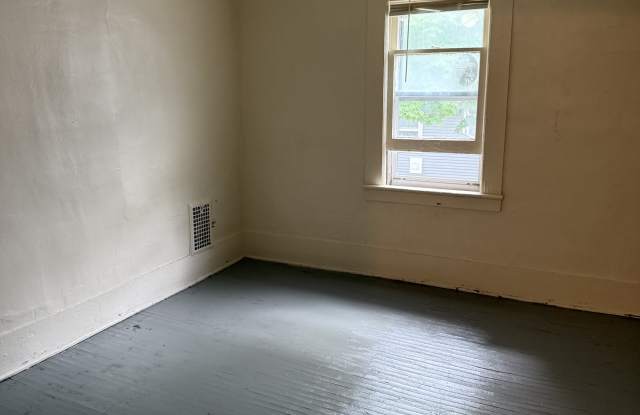 33 Lake Street Gallery 3