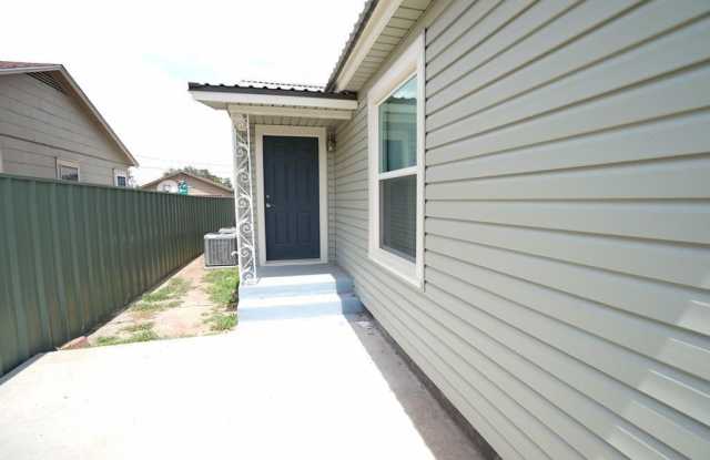 222 Mitchell Gallery 1
