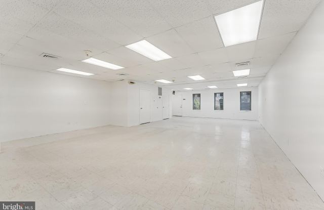299 HERNDON Parkway Gallery 3