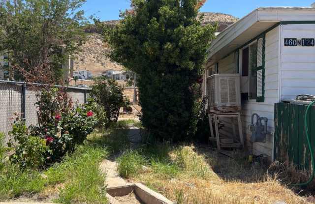 Beautiful 3 Bed 2 Bath Home in La Verkin! Gallery 3