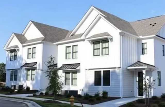 351 Commonwealth Blvd photos photos