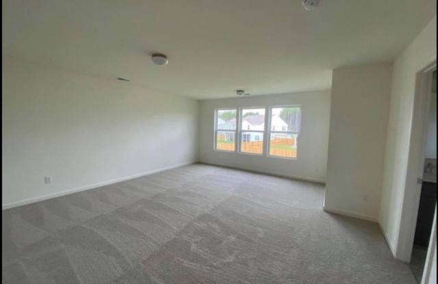 460 Fox Sparrow Court Gallery 4
