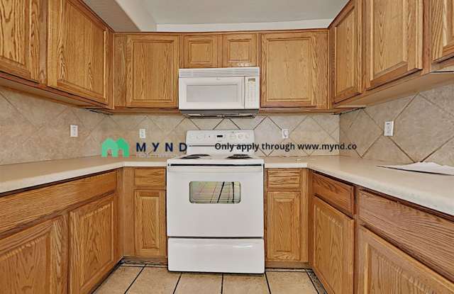 2020 S 171st Dr Gallery 3