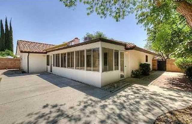 2541 Grapewood Way Gallery 2