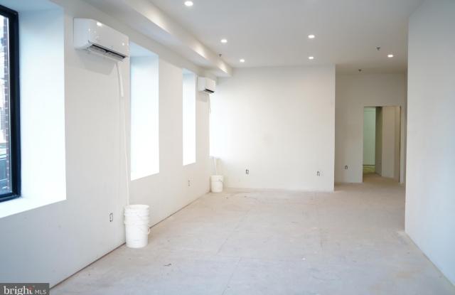 2001 S 10TH Street Gallery 3