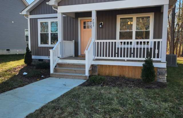 New Construction 3 Bed 2 Bath Rancher- Blackstone-Fort Pickett Area photos photos