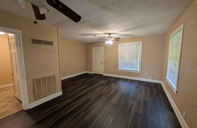 2695 Goliad St Beaumont, TX 77701 Gallery 3