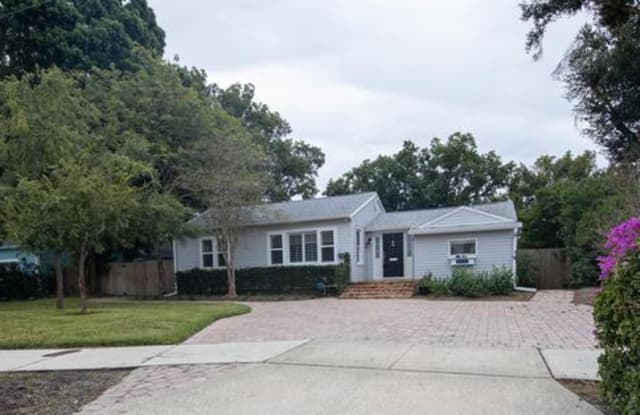 2210 Vivada Street - 2210 Vivada Street, Orlando, FL 32803