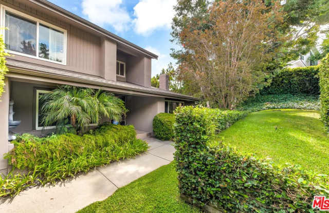 2460 JUPITER Drive Gallery 3