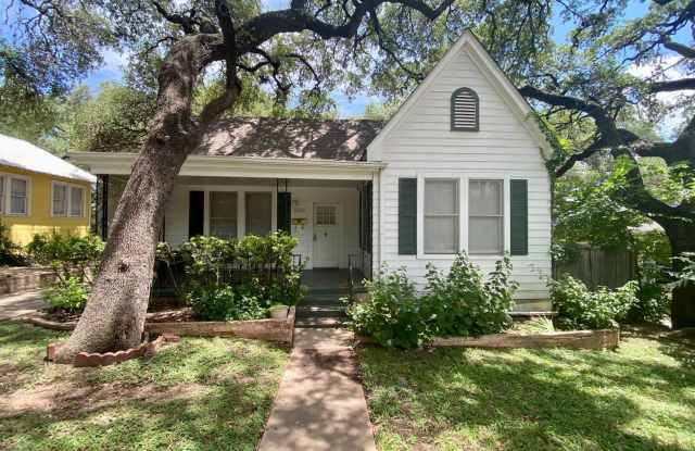 502 Academy Dr - 502 Academy Drive, Austin, TX 78704
