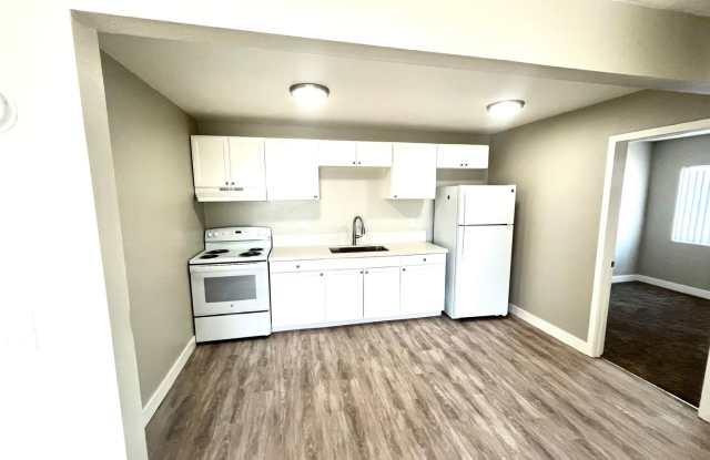 49th Street Apartments Gallery 2