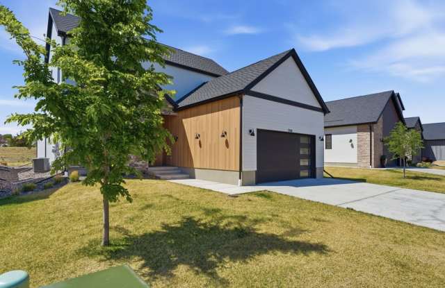 Luxury Living Meets Low-Maintenance Colorado Lifestyle Gallery 3