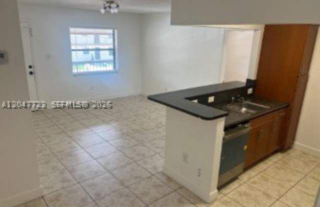 6040 Shakerwood Cir Gallery 3