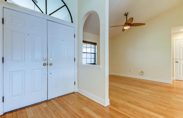 1957 PROMENADE WAY Gallery 2