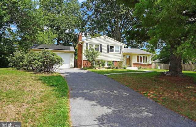 8905 VALLEY FORGE Drive Gallery 2