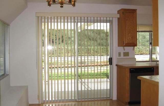 2-Bedroom Home For Rent In The Mountain View Cottages In Saugus Gallery 3