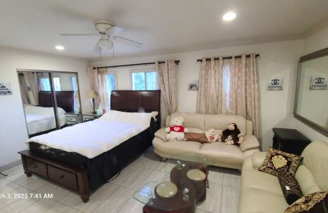 10798 Lindbrook Dr photos photos