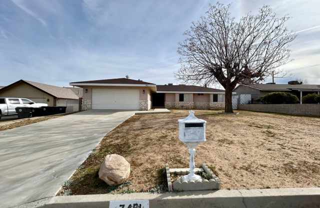 AVAILABLE NOW!! 3 Bedroom 2 Bathroom Home in Yucca Valley!! photos photos