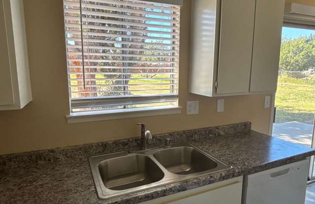 DESIRABLE MESA LOCATION photos photos