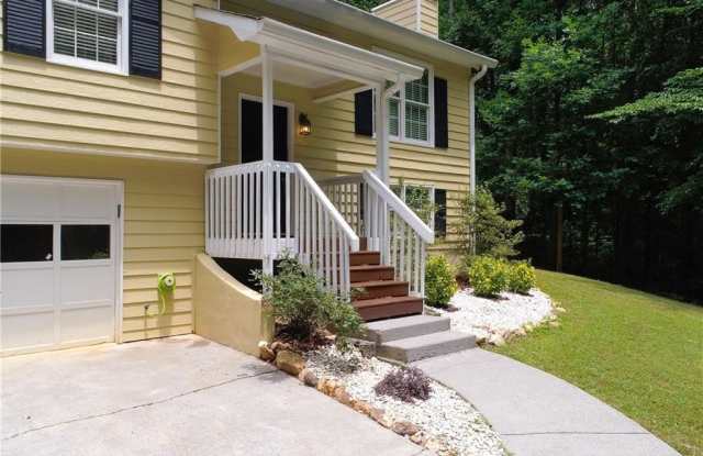 127 Angela Lane Gallery 2