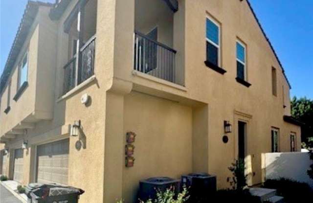 2353 Village Court photos photos