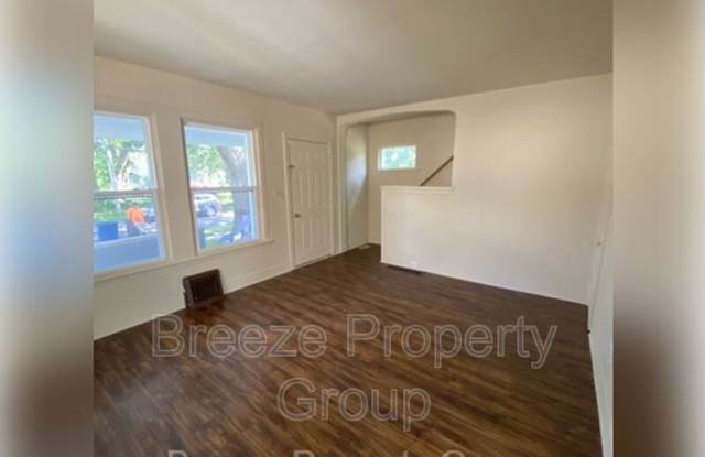 142 S Detroit Ave photos photos