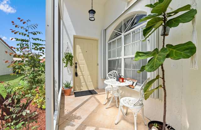 6077 Lake Hibiscus Drive Gallery 3