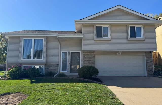Omaha Rental Home Offering Modern Updates & Comfortable Living! Gallery 3