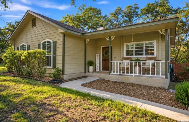 5212 HONEYSUCKLE BR Gallery 1