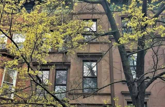 534 West 149th Street Gallery 3