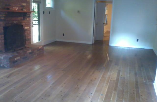 3778 Friar Tuck Road Gallery 2