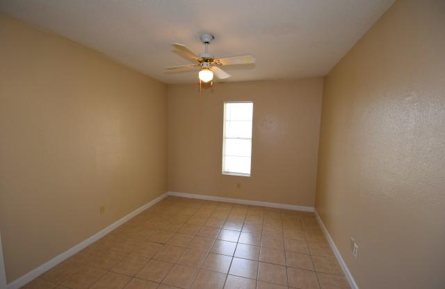 2725 Waldron Road Gallery 3