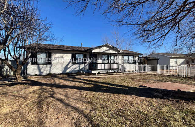 Newly Remodeled 3 Bedroom Home with Fenced Yard! - 6610 South Osage Court, Haysville, KS 67217