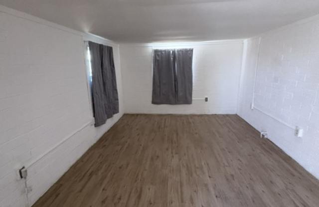 3607 West Meadowbrook Avenue Gallery 4